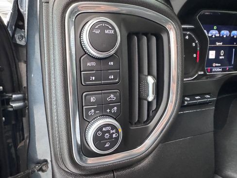 Used 2020 GMC Sierra 3500 Denali w/ Denali Ultimate Package image 23