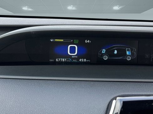 Used 2022 Toyota Prius LE image 16