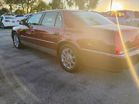 Used 2008 Cadillac DTS image 5