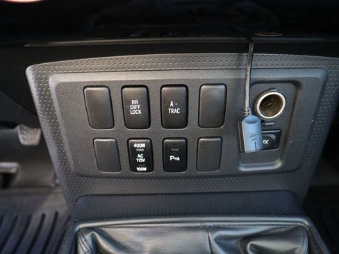 Used 2007 Toyota FJ Cruiser 4WD image 21