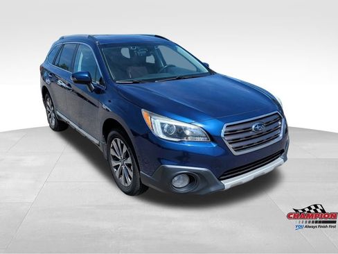 Used 2017 Subaru Outback 2.5i Touring AWD/4WD image 8