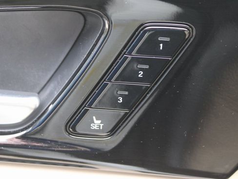 Used 2024 Acura MDX SH-AWD w/ Advance Package image 21