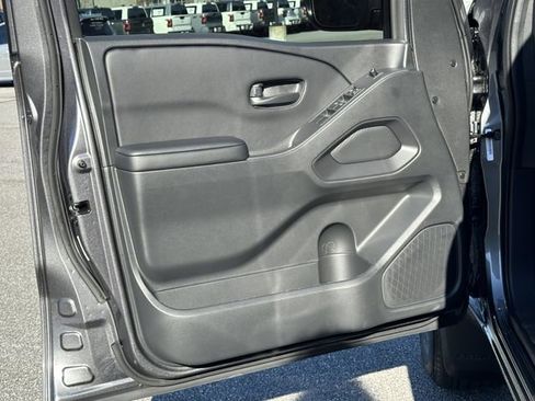 New 2026 Nissan Frontier SV w/ SV Convenience Package image 11