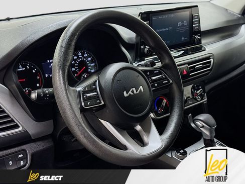Used 2023 Kia Seltos LX AWD/4WD image 14