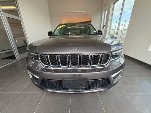 Used 2023 Jeep Grand Cherokee Limited RWD image 7