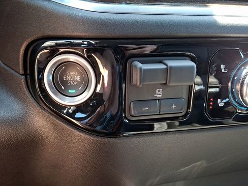 New 2025 GMC Sierra 1500 Elevation w/ Preferred Package RWD image 16