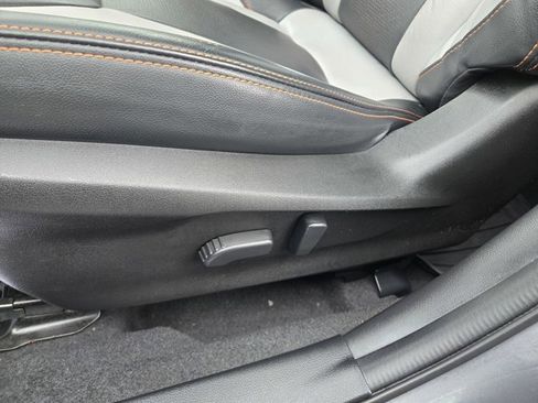 Used 2022 Subaru Crosstrek 2.5i Limited w/ Popular Package #3 image 30