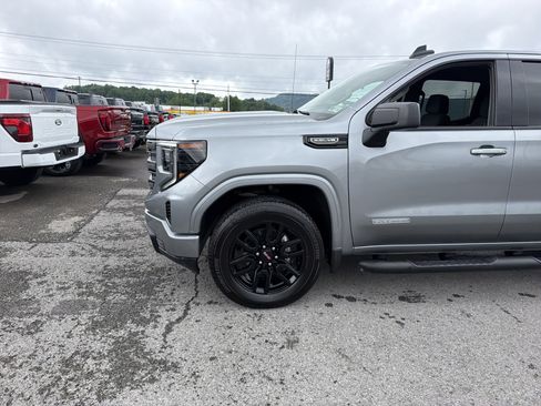 Used 2024 GMC Sierra 1500 Elevation AWD/4WD image 10