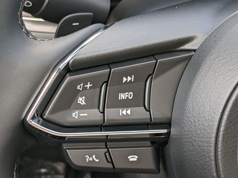 New 2025 MAZDA CX-5 Signature image 23