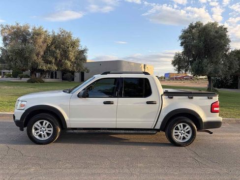 Used 2008 Ford Explorer Sport Trac XLT RWD image 2
