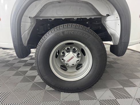 Used 2025 GMC Sierra 3500 Pro w/ 1SA Pro Safety Plus Package AWD/4WD image 13