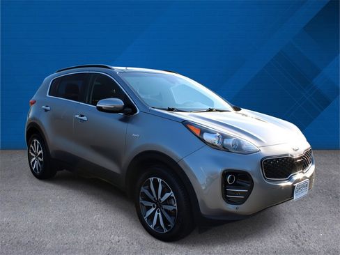 Used 2019 Kia Sportage EX w/ EX Technology Package image 2