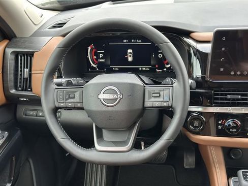 New 2026 Nissan Pathfinder Platinum AWD/4WD image 19