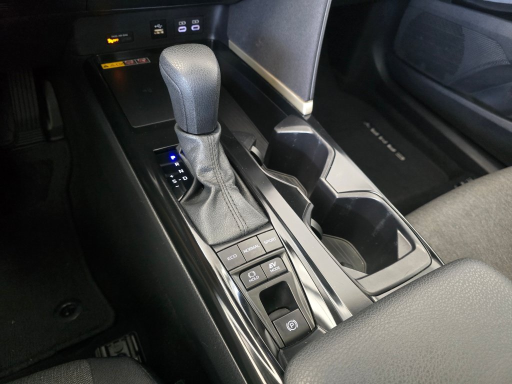 Used 2025 Toyota Camry LE w/ Convenience Package FWD image 30