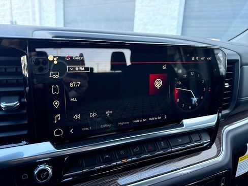 New 2026 GMC Sierra 1500 Elevation image 13