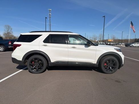 Used 2022 Ford Explorer ST w/ Equipment Group 401A image 6