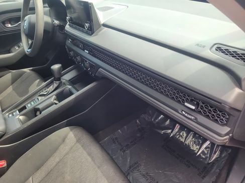 Certified 2024 Honda Accord EX image 21