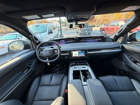 New 2025 Lincoln Navigator L Reserve w/ Jet Appearance Package image 10