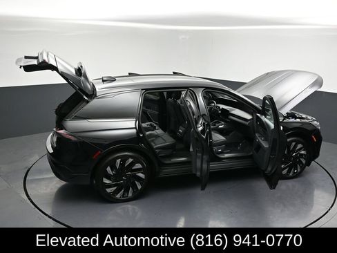 Used 2025 Lincoln Nautilus Reserve w/ Jet Appearance Package AWD/4WD image 35