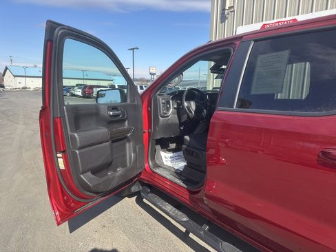 Used 2021 Chevrolet Silverado 1500 RST image 9