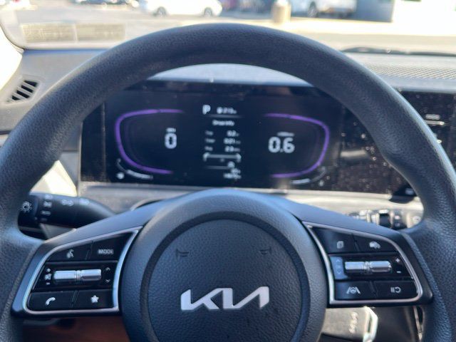 Used 2025 Kia Seltos LX AWD/4WD image 16