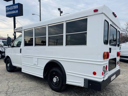 Used 2007 Chevrolet Express 3500 w/ School Bus Package RWD image 5