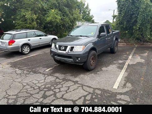 Used 2015 Nissan Frontier SV w/ SV Value Truck Package AWD/4WD image 1
