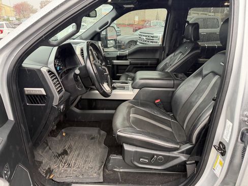 Used 2018 Ford F150 Platinum w/ Equipment Group 701A Luxury image 10