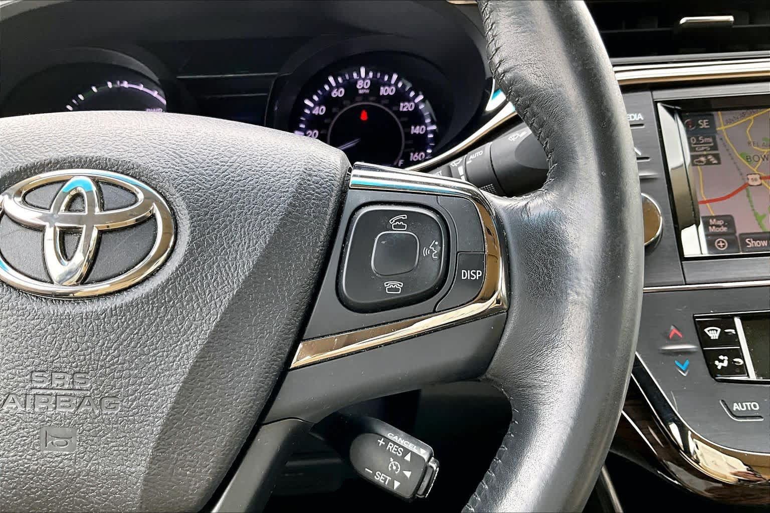 Used 2014 Toyota Avalon Limited FWD image 25