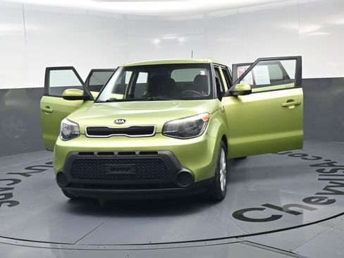 Used 2015 Kia Soul + image 23