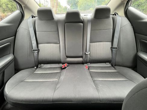 Used 2025 Nissan Altima 2.5 SV FWD image 38