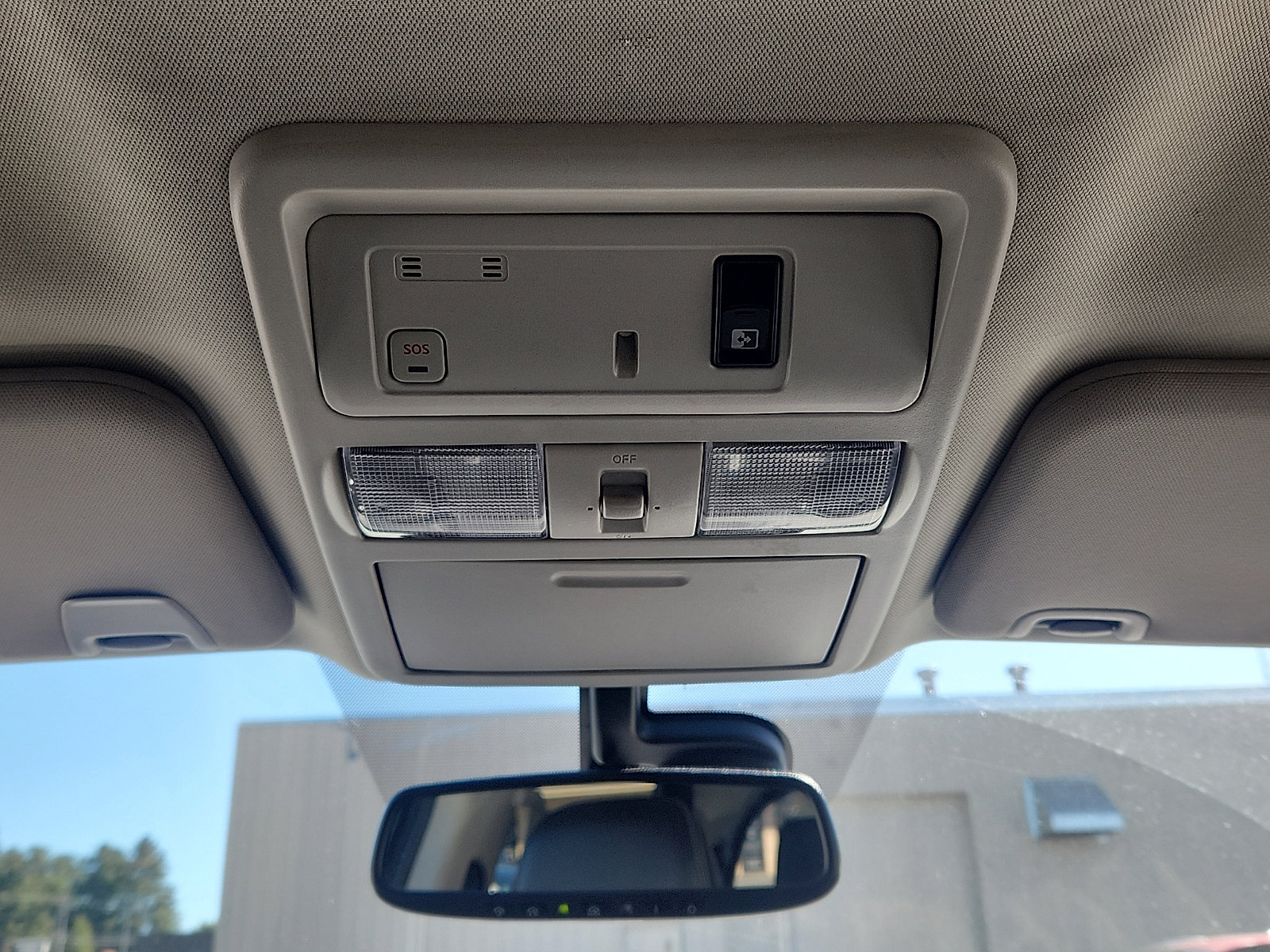 Used 2019 Nissan Titan PRO-4X w/ Pro-4x Convenience Package AWD/4WD image 19