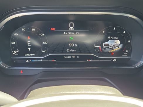 Used 2023 GMC Yukon SLT w/ SLT Luxury Package RWD image 7