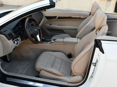 Used 2012 Mercedes-Benz E 550 Cabriolet w/ Appearance Pkg image 58