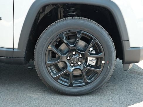 New 2026 Jeep Compass Latitude AWD/4WD image 5
