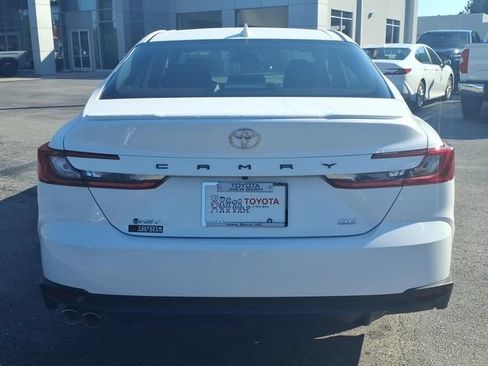 Used 2026 Toyota Camry SE FWD image 2