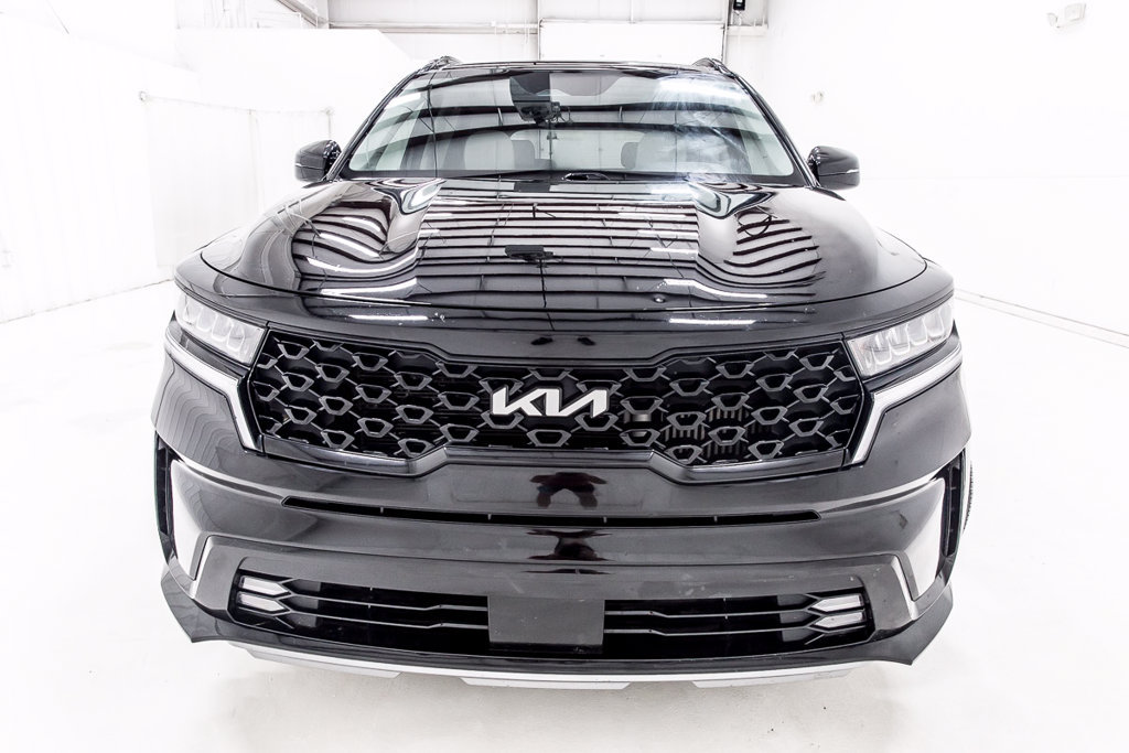 Used 2023 Kia Sorento EX w/ Panoramic Sunroof Package FWD image 11