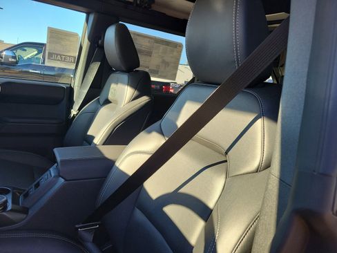 New 2025 Ford Bronco Badlands AWD/4WD image 18