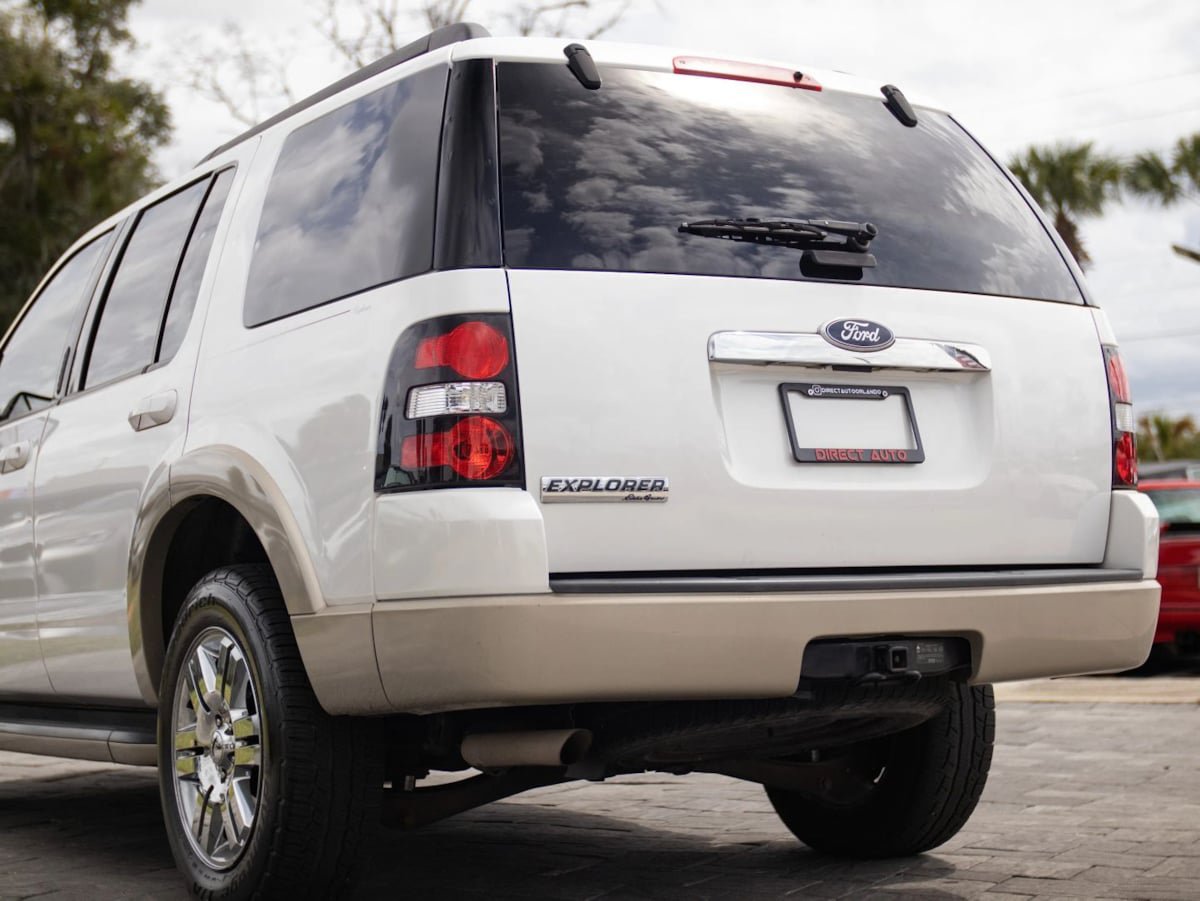 Used 2010 Ford Explorer Eddie Bauer RWD image 10