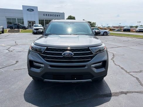 Certified 2023 Ford Explorer XLT w/ Equipment Group 202A RWD image 2