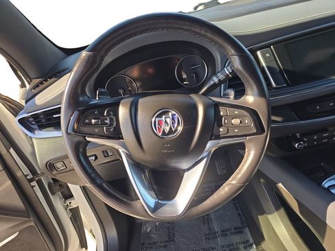 Used 2024 Buick Enclave Premium image 13