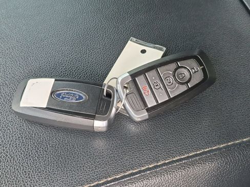 Used 2022 Ford Expedition XLT RWD image 34