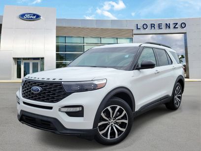 Certified 2023 Ford Explorer ST-Line w/ Class IV Trailer Tow Package