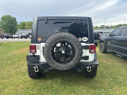 Used 2015 Jeep Wrangler Unlimited Sport w/ Quick Order Package 24S AWD/4WD image 5