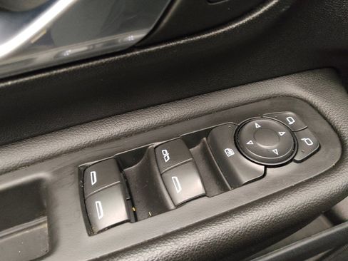 Used 2022 GMC Terrain SLE AWD/4WD image 27