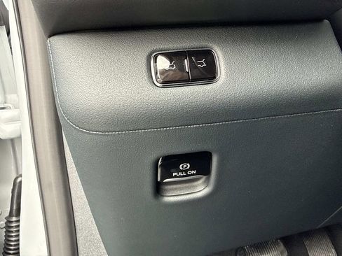 New 2025 Lincoln Navigator Reserve image 34