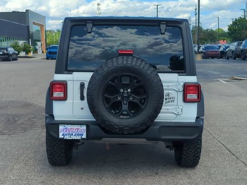 Used 2023 Jeep Wrangler Unlimited Sport AWD/4WD image 4
