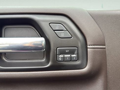 Used 2022 GMC Sierra 3500 Denali image 23