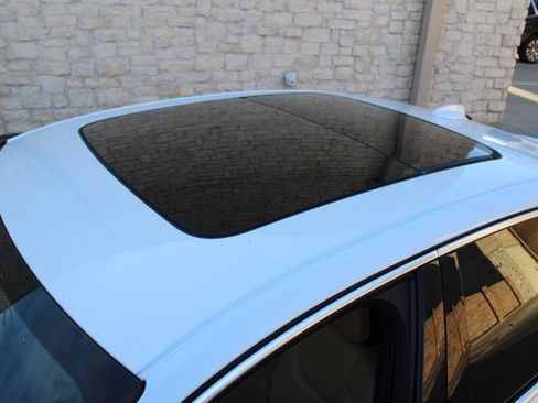 Used 2018 Volvo S90 T5 Momentum w/ Convenience Package image 4