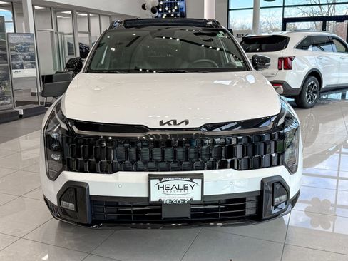 New 2026 Kia Sportage X-Line w/ X-Line Technology Package image 2